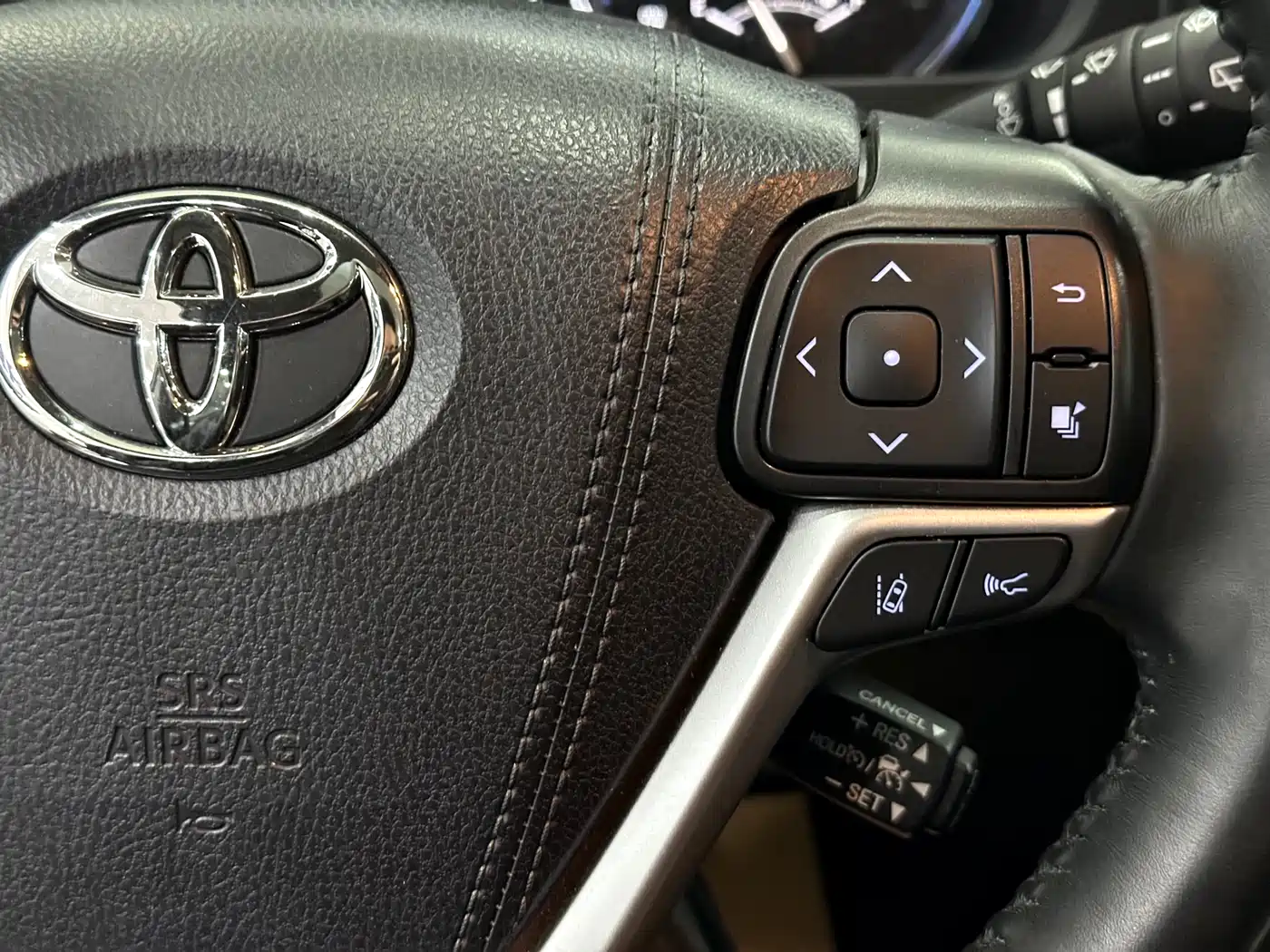 Toyota Highlander 2018 2.0T 4WD Premium 7-seater China VI фото 24