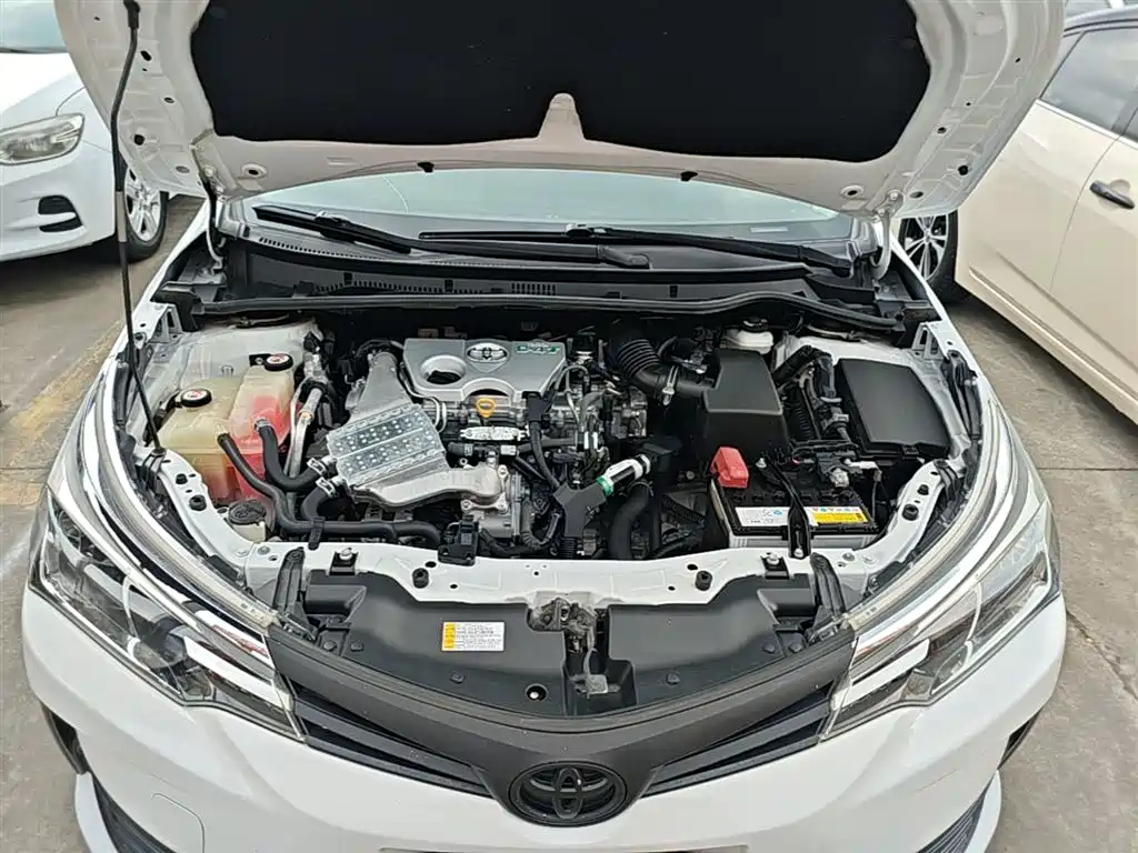 Toyota Corolla 2017 Facelift 1.2T S-CVT GL-i фото 20