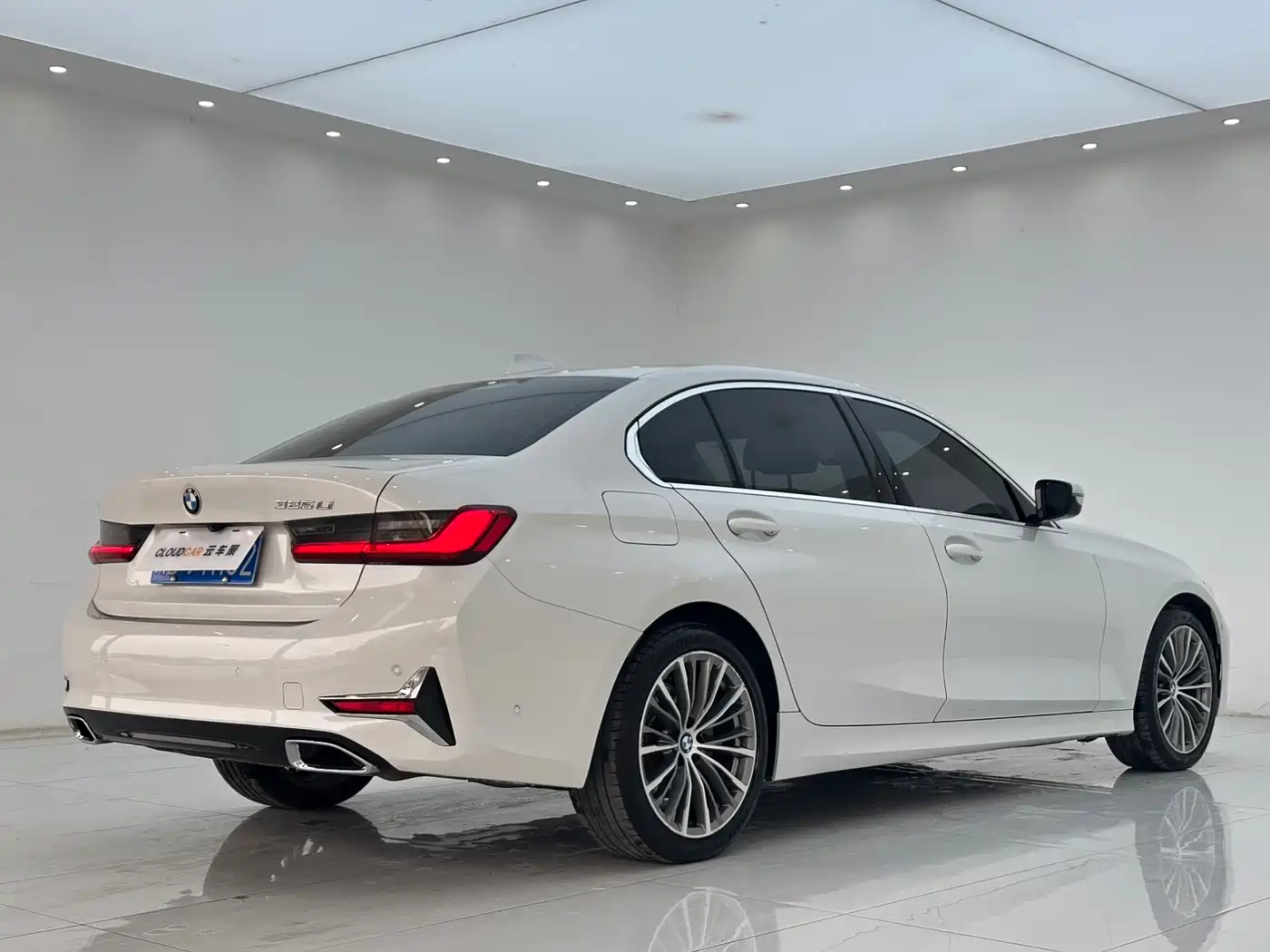 BMW 3 Series 2020 325Li Launch Edition фото 5