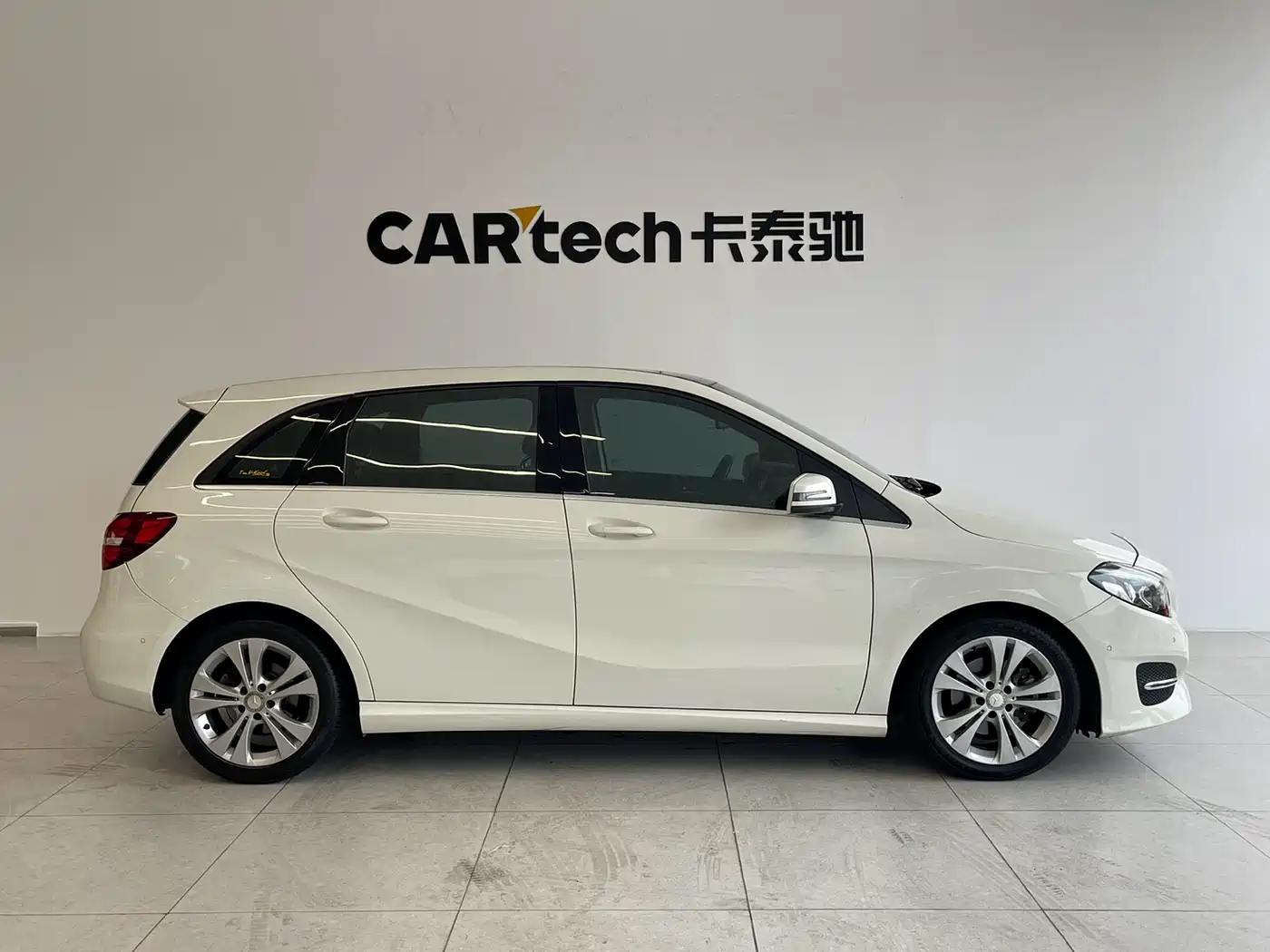 Mercedes-Benz B-Class 2015 B 200 Style фото 4
