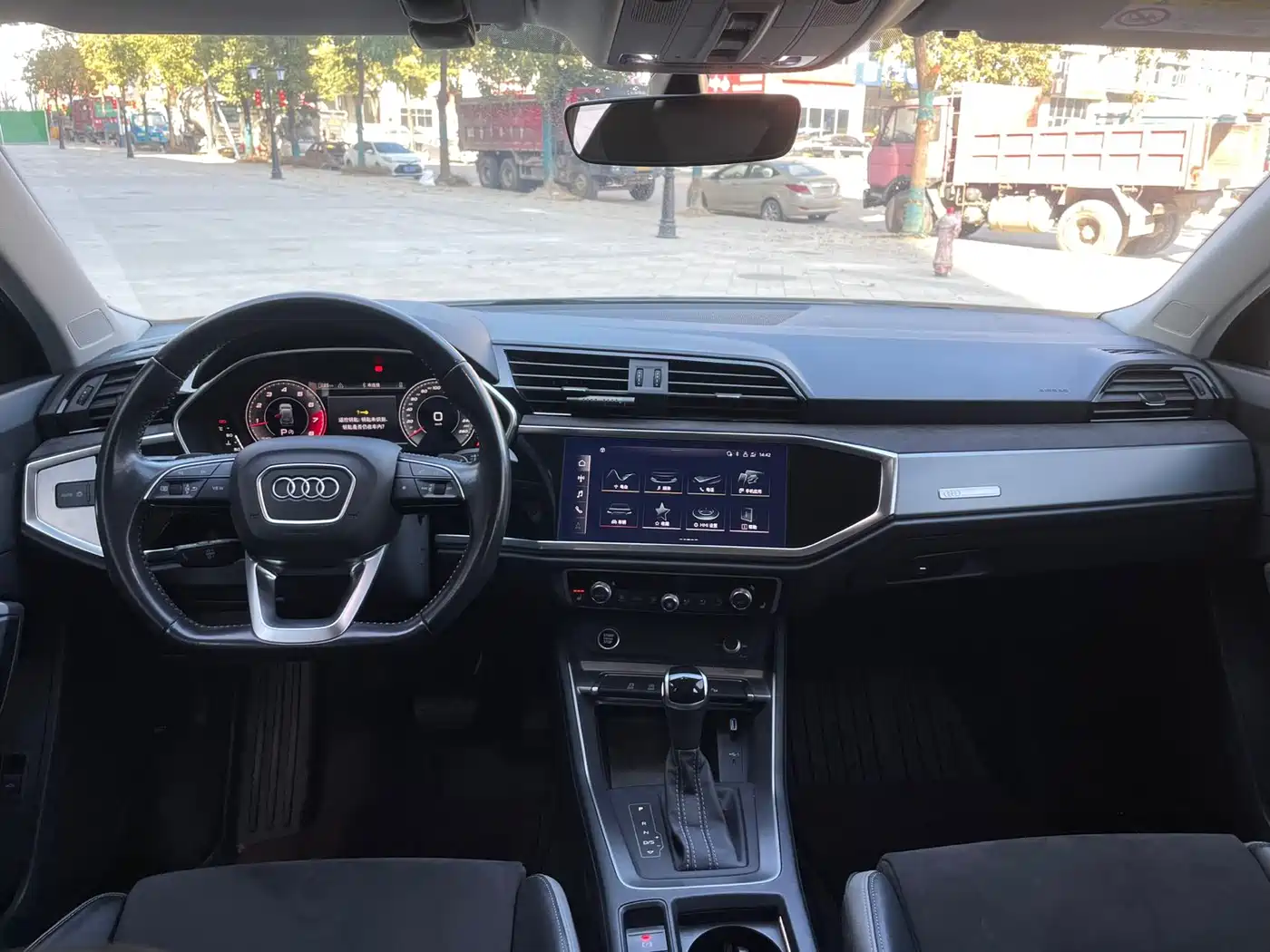 Audi Q3 2022 35 TFSI Fashion Dynamic фото 4