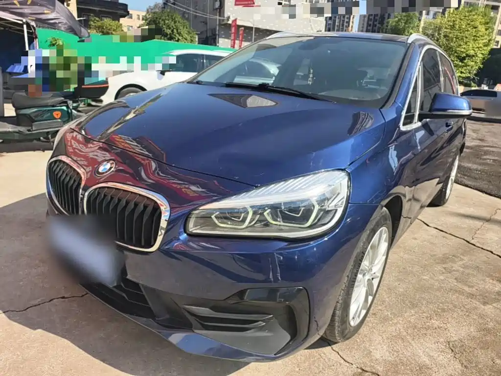 Фото 1 - BMW 2 Series Touring