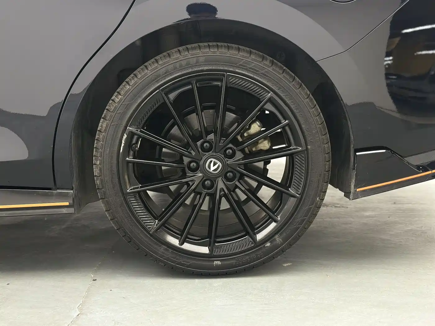 CHANGAN UNI-V