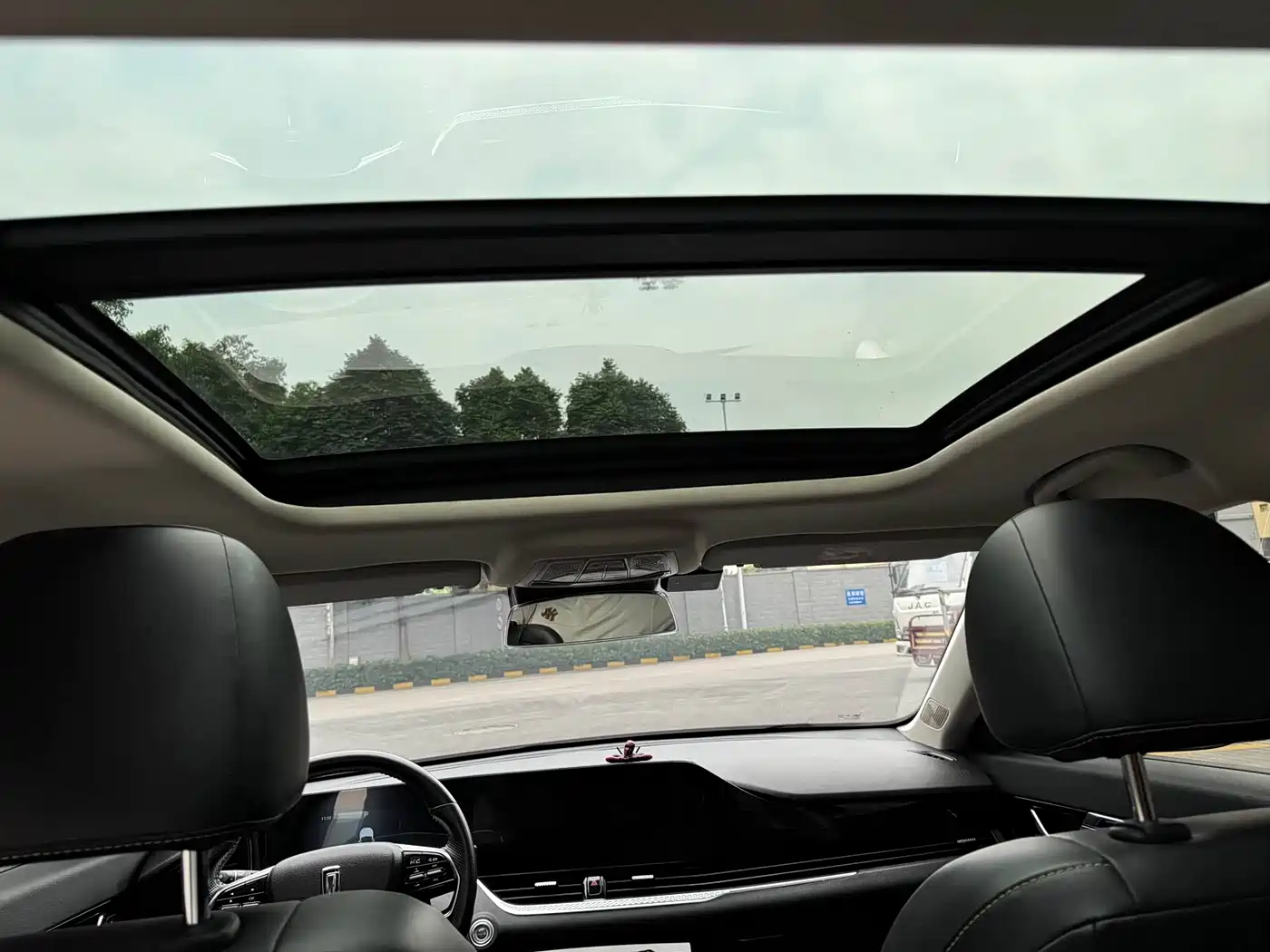 Фото 23 - Besturn B70