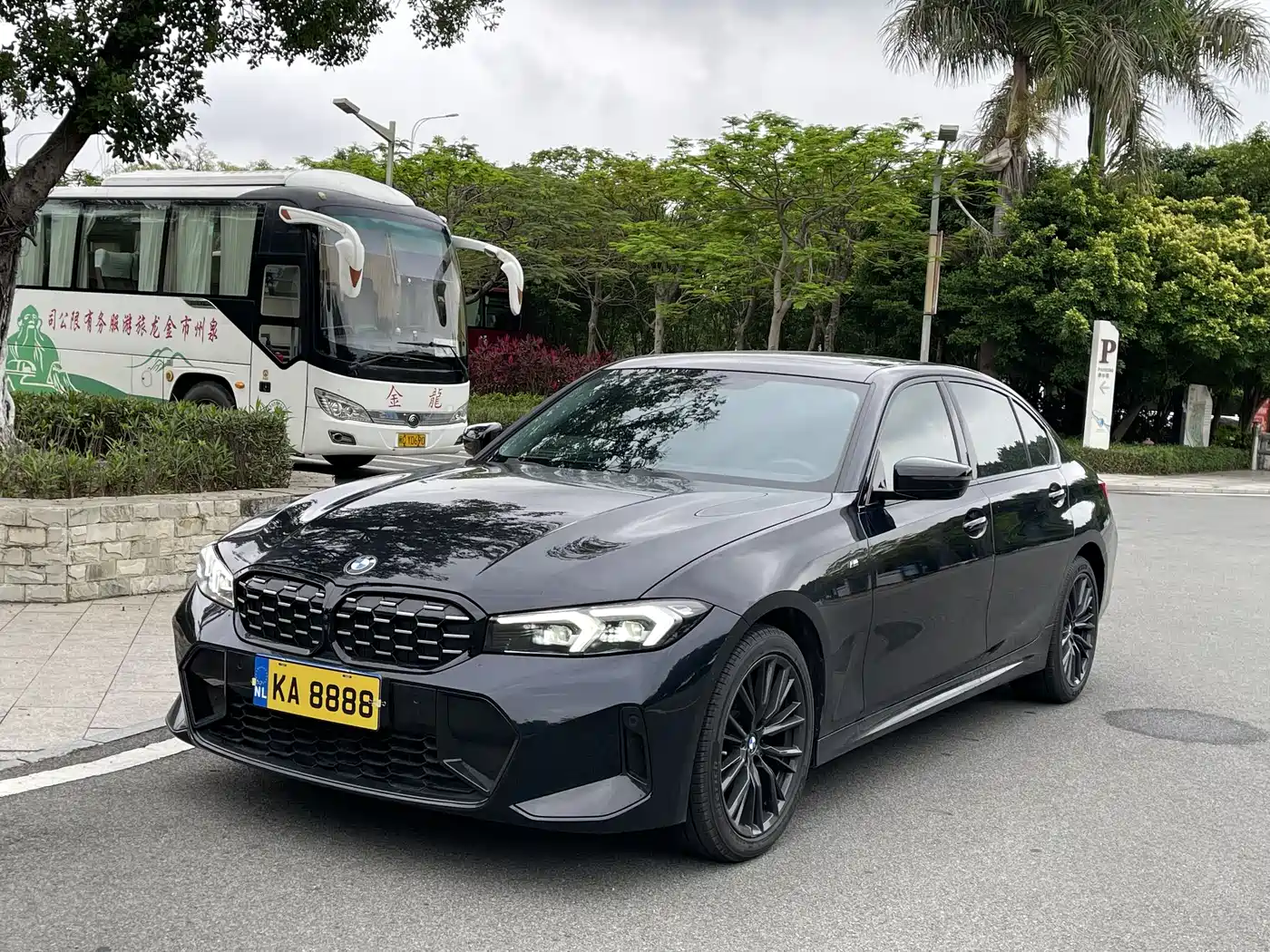 BMW 3 Series 2024 325Li M Sport Shadowline Package