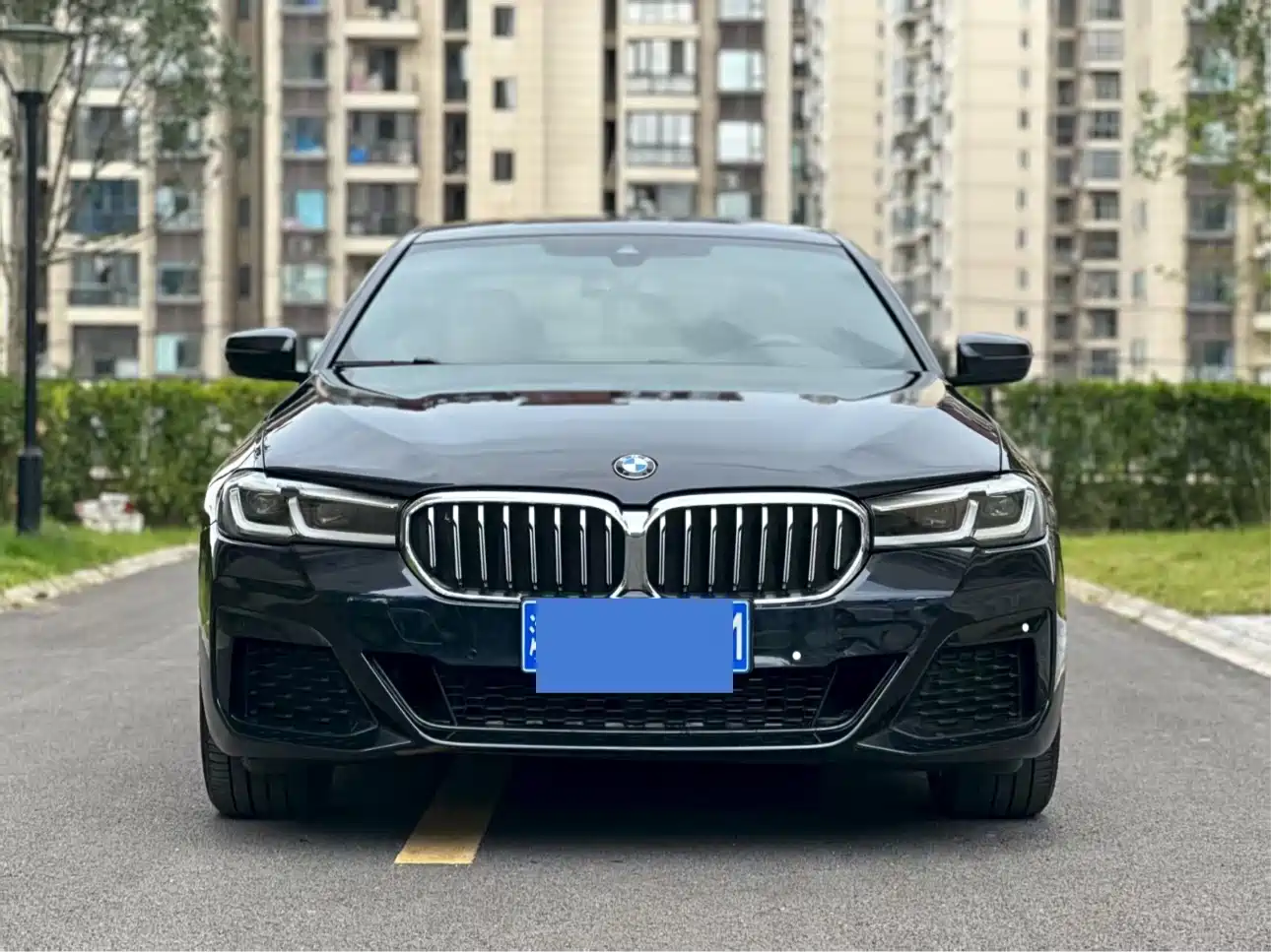 BMW 5 Series 2022 525Li M Sport Package фото 2