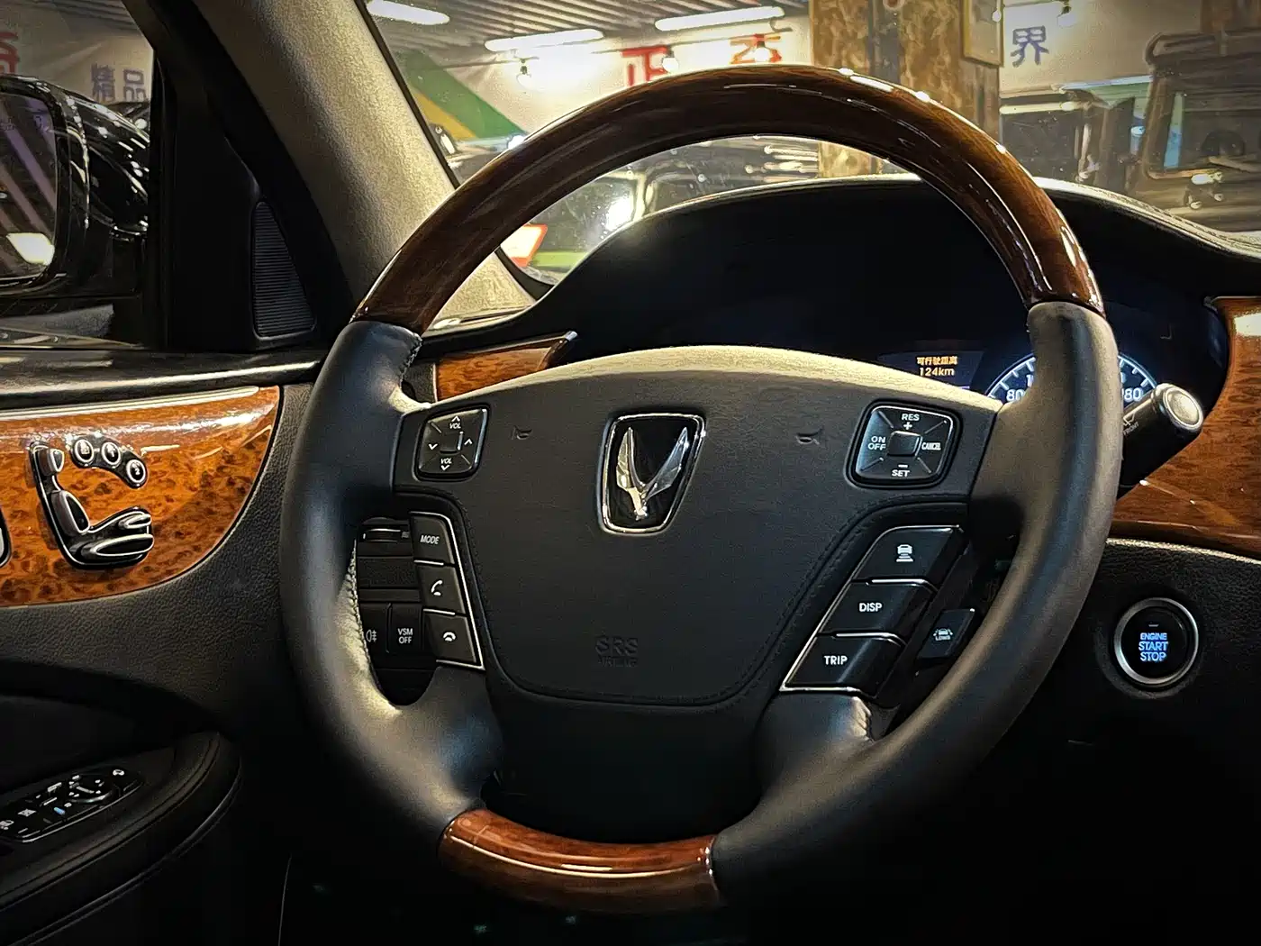Hyundai Equus 2012 Model 3.8 GDi Extended Premium Edition фото 13