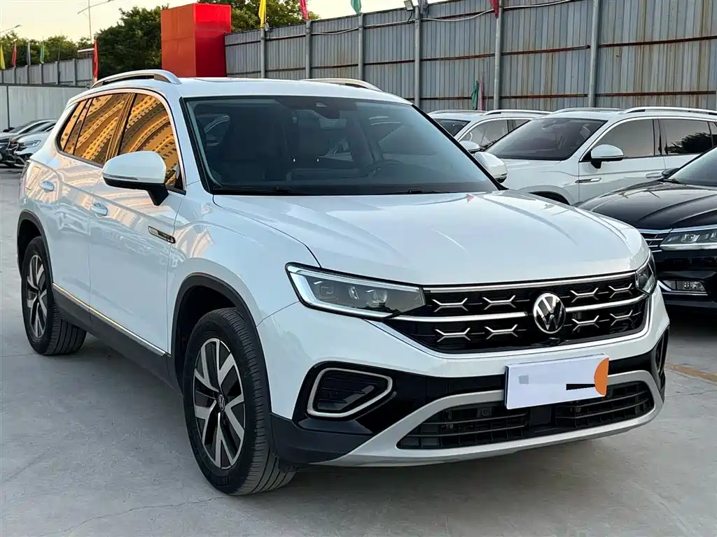 Volkswagen Tayron 2023 280TSI 2WD Luxury Plus Advanced Edition фото 3