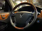 Photo 13 - Hyundai Equus