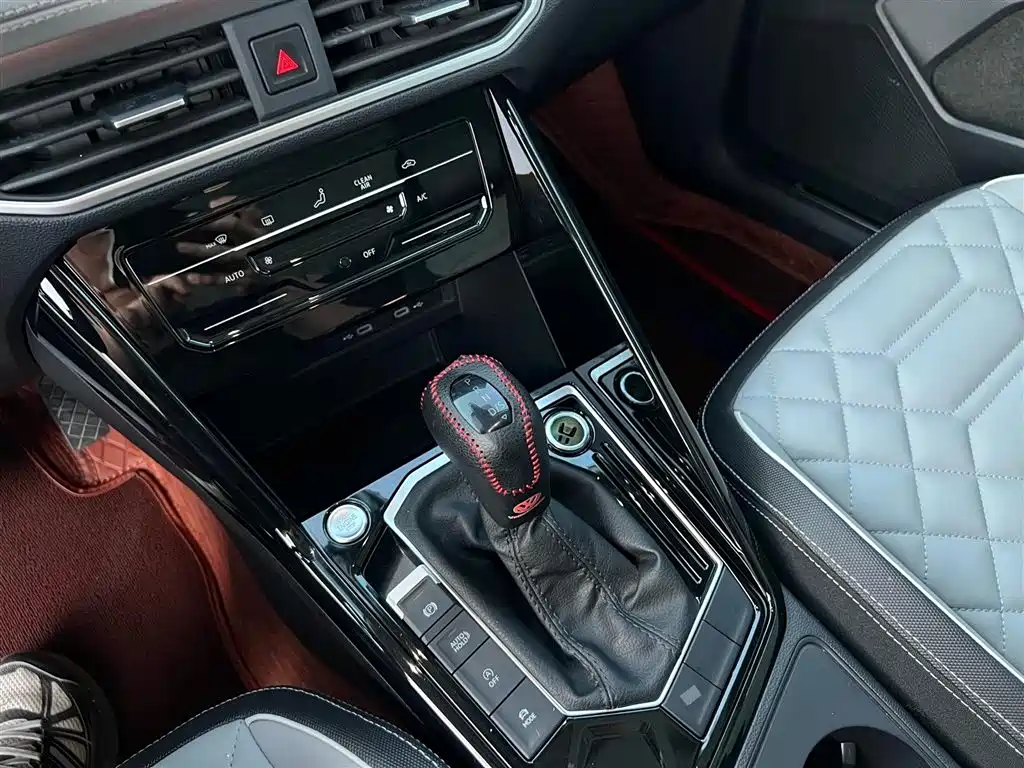 Volkswagen Tayron 2023 280TSI 2WD Luxury Plus Advanced Edition фото 12