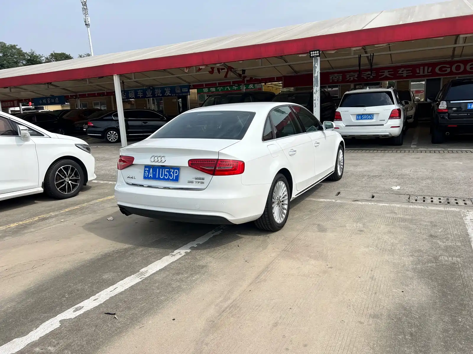 Фото 20 - Audi A4L