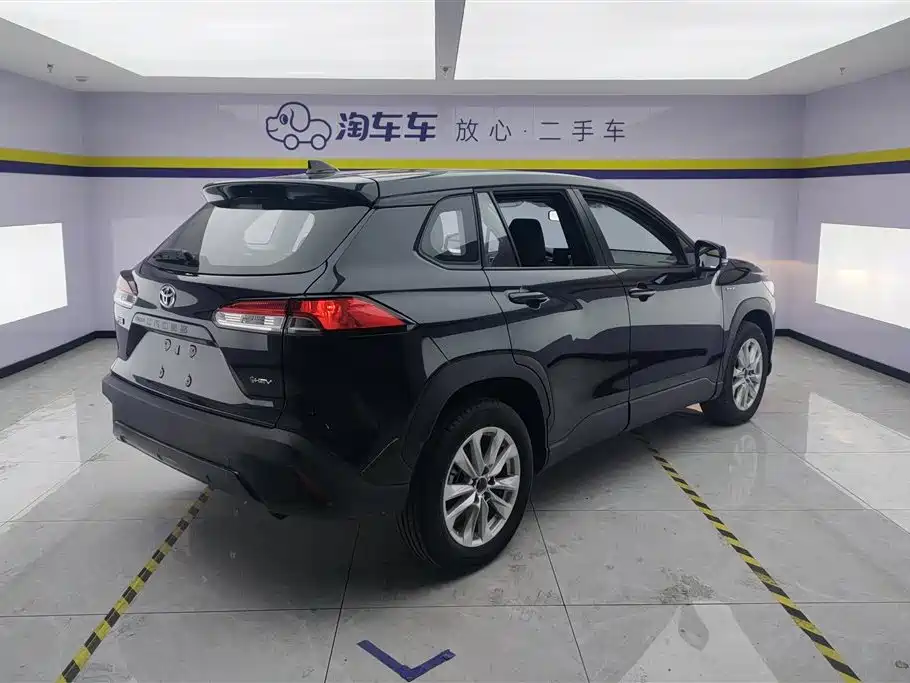 Toyota Corolla Cross 2024 2.0L Smart Hybrid Dual Engine Elite Edition фото 3