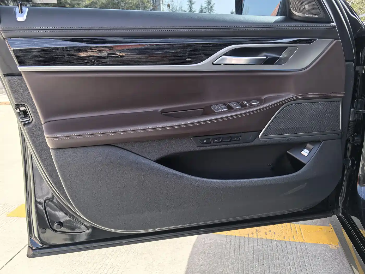 BMW 7 Series 2019 Facelift 730Li M Sport Package фото 25