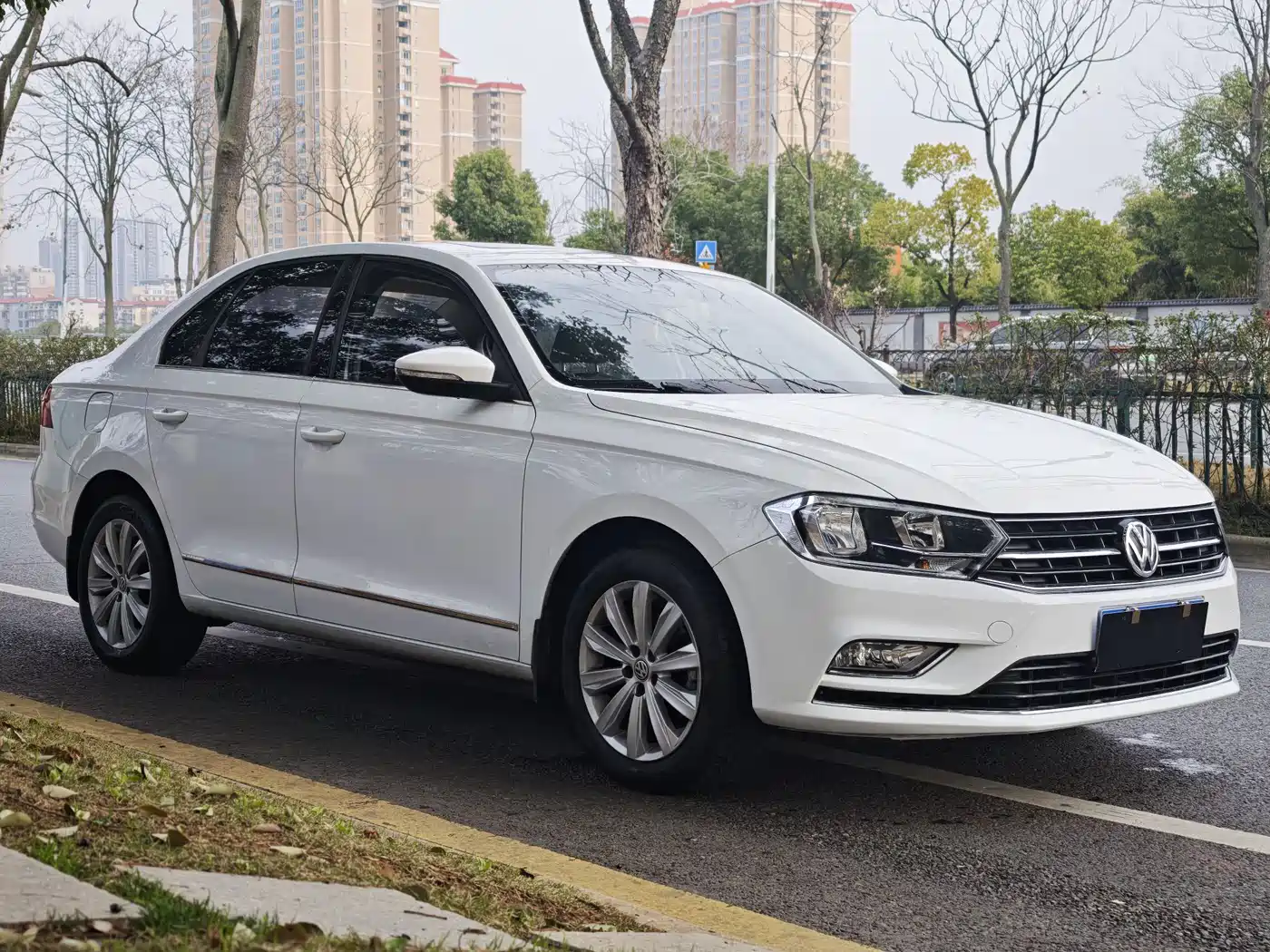Volkswagen Bora 2018 1.5L Automatic Comfort фото 3