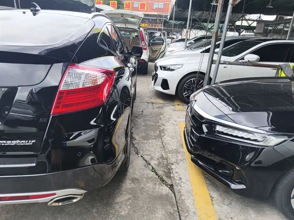 Honda Crosstour 2016 2014 2.4L Luxury Edition