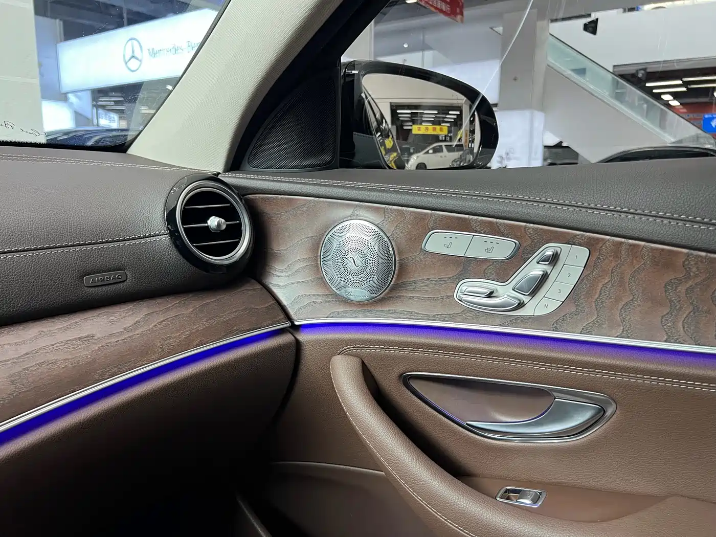 Mercedes-Benz E-Class 2020 Facelift E 300 L Exclusive фото 42