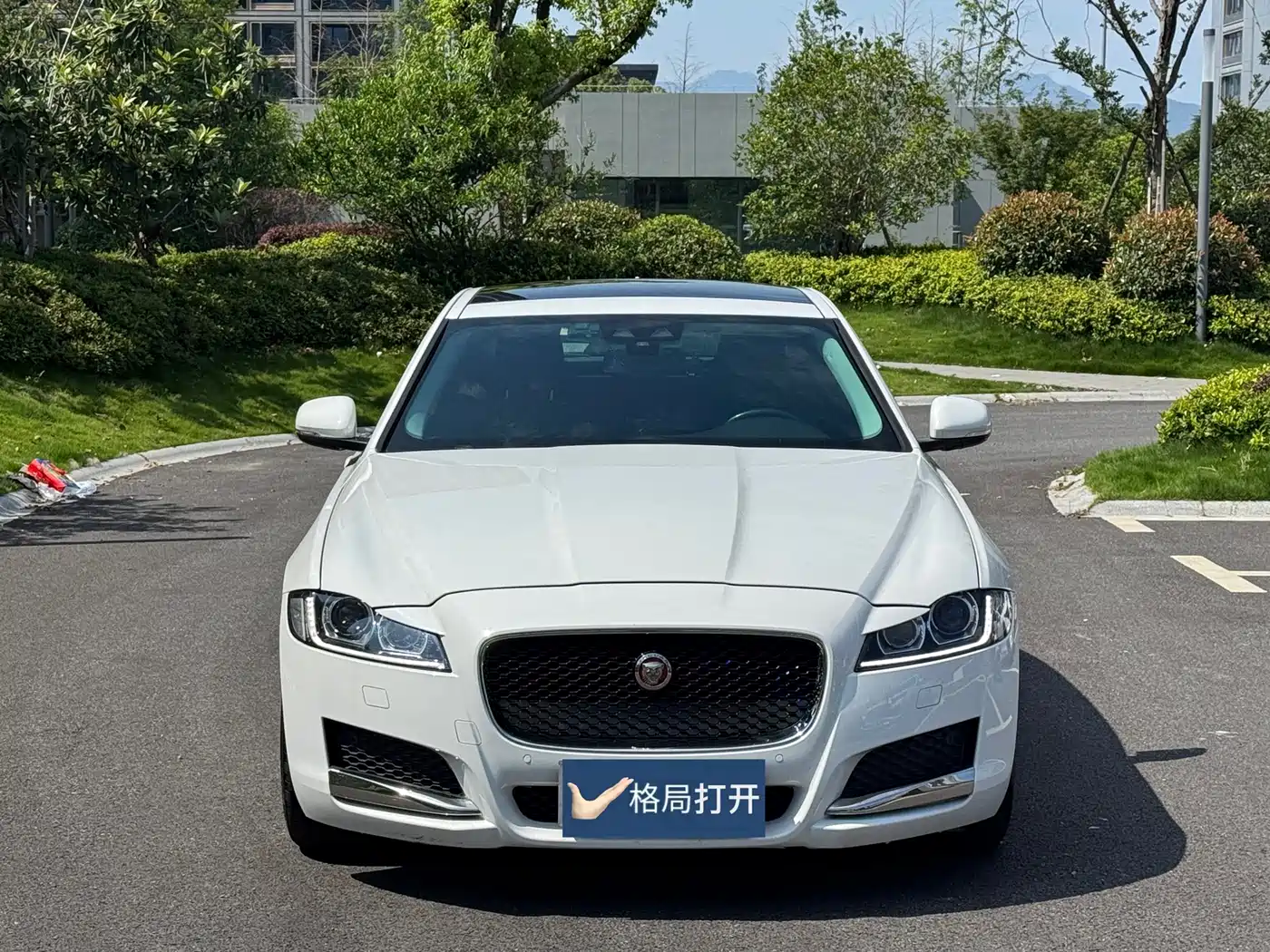 Jaguar XF 2016 2016 XF 2.0T 2WD Elegance Edition