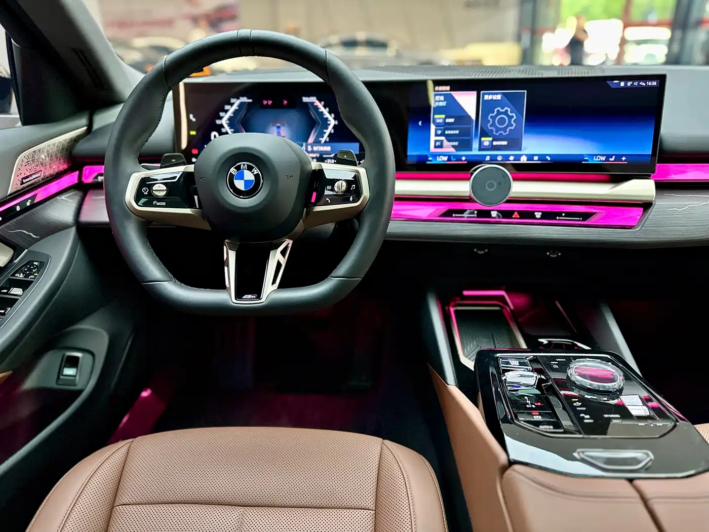 BMW 5 Series 2024 530Li Premium M Sport Package фото 6
