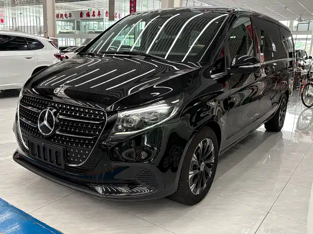 Mercedes-Benz V-Class 2025