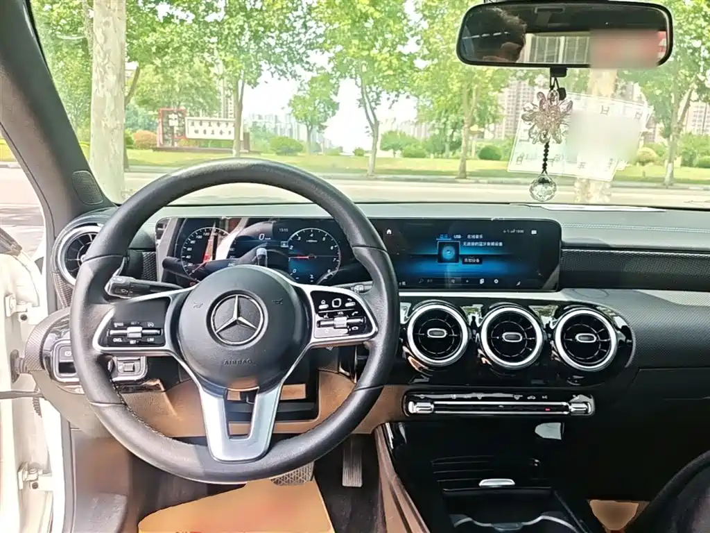 Mercedes-Benz A-Class 2022 Facelift A 200 L Sport Sedan Dynamic фото 10