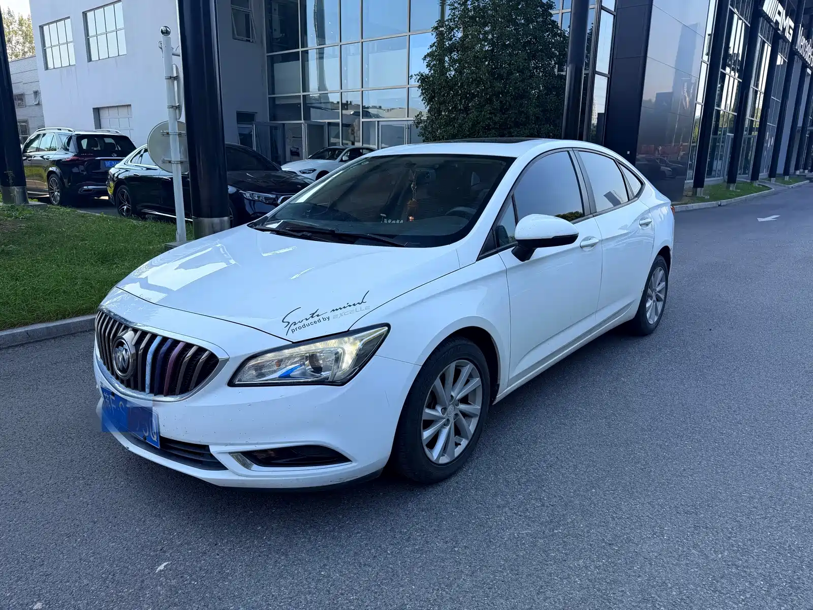 Photo 1 - Buick Verano