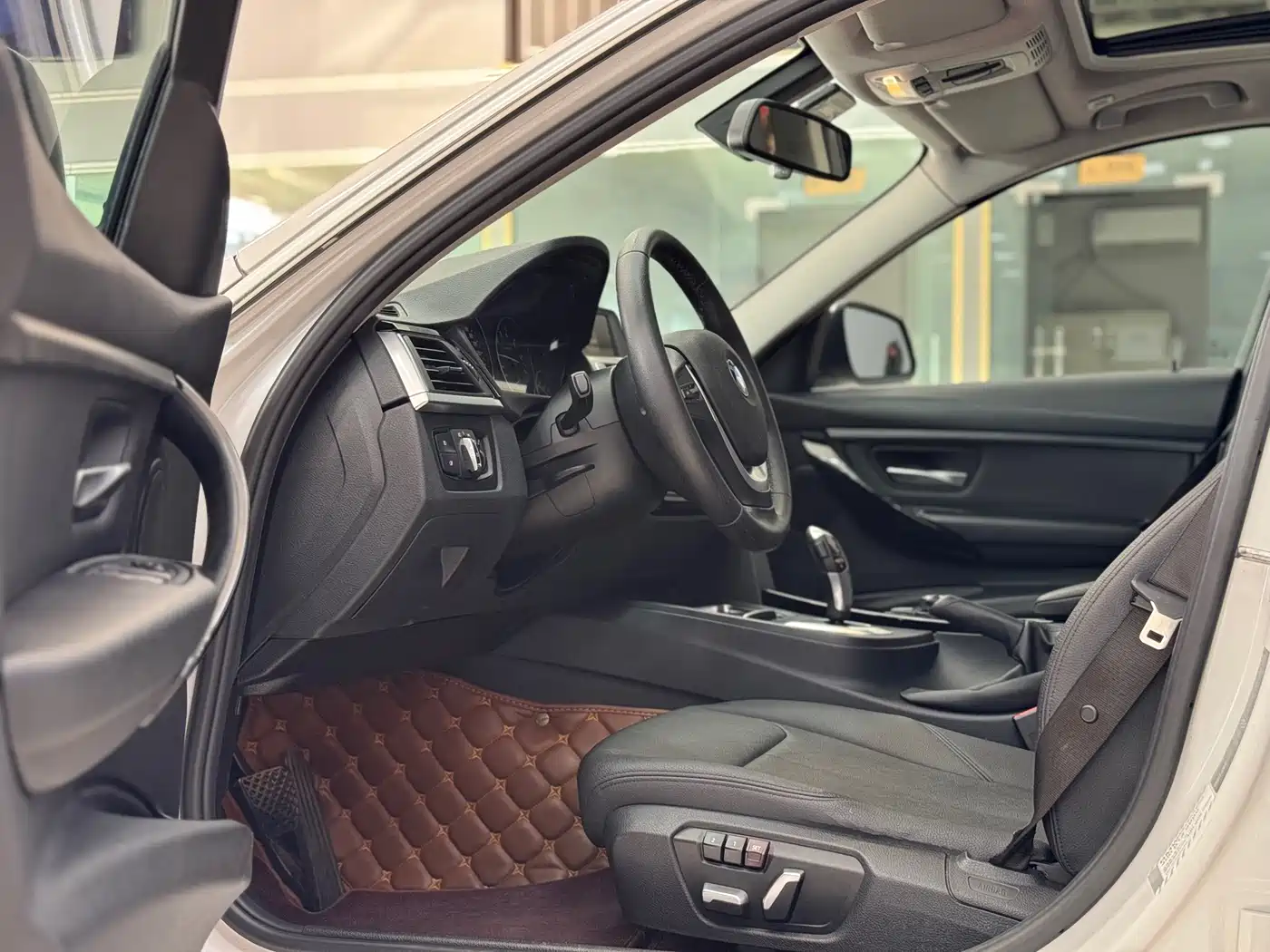 BMW 3 Series 2016 320Li Fashion Model фото 5