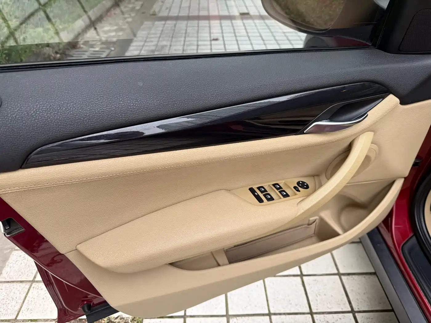 BMW X1 (Import) 2010 sDrive18i Luxury Model фото 11