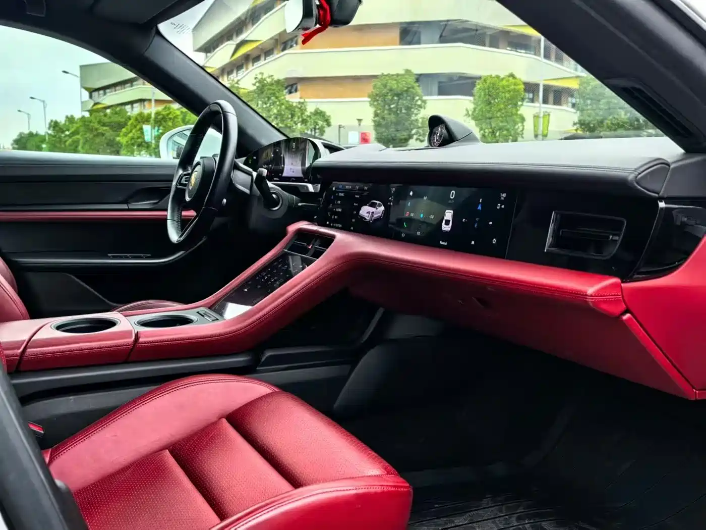 Porsche Taycan 2019 Taycan 4S фото 4