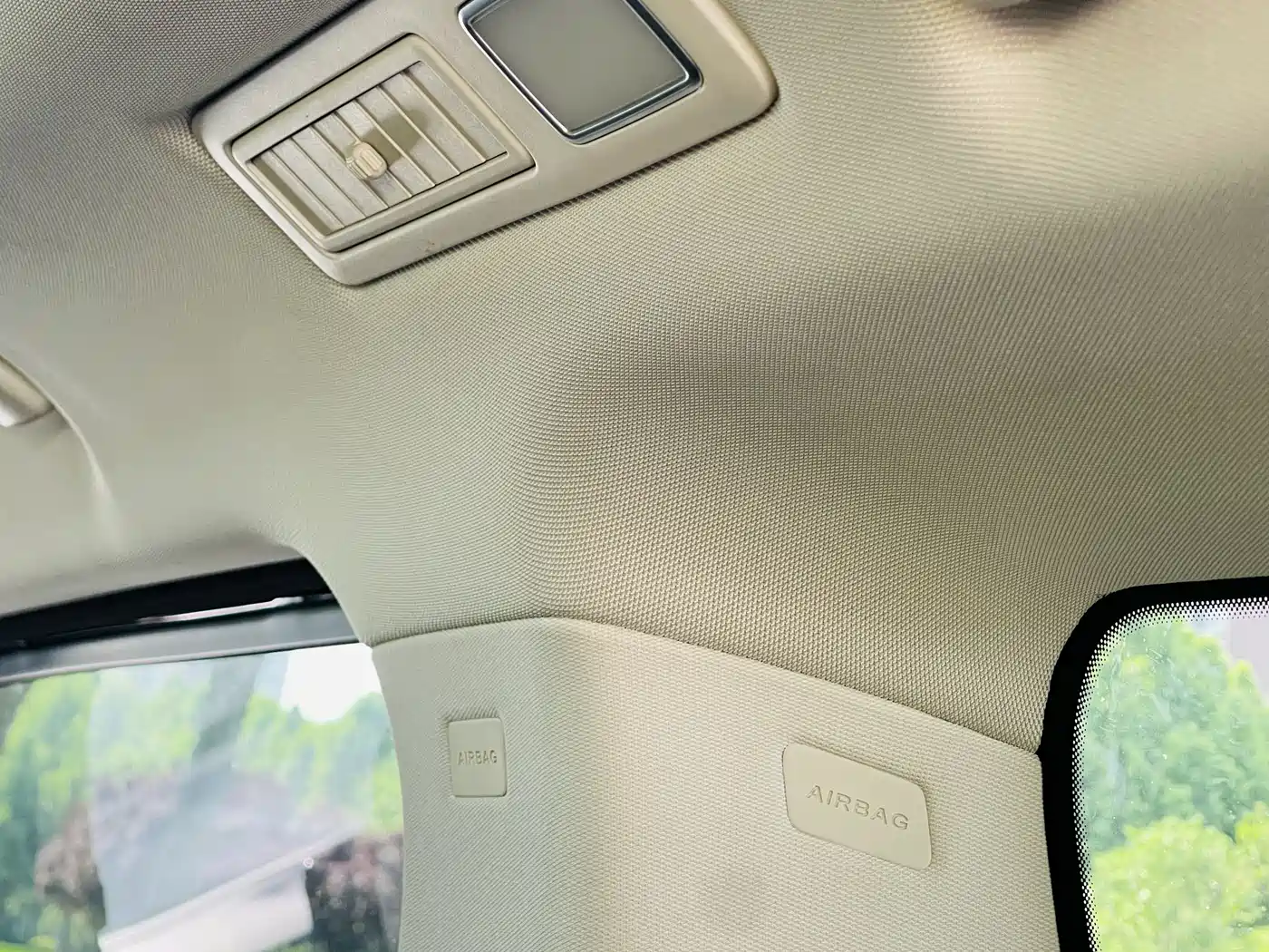Hongqi HQ9 2023 2.0T Smart Connect Flag Enjoy Edition фото 27