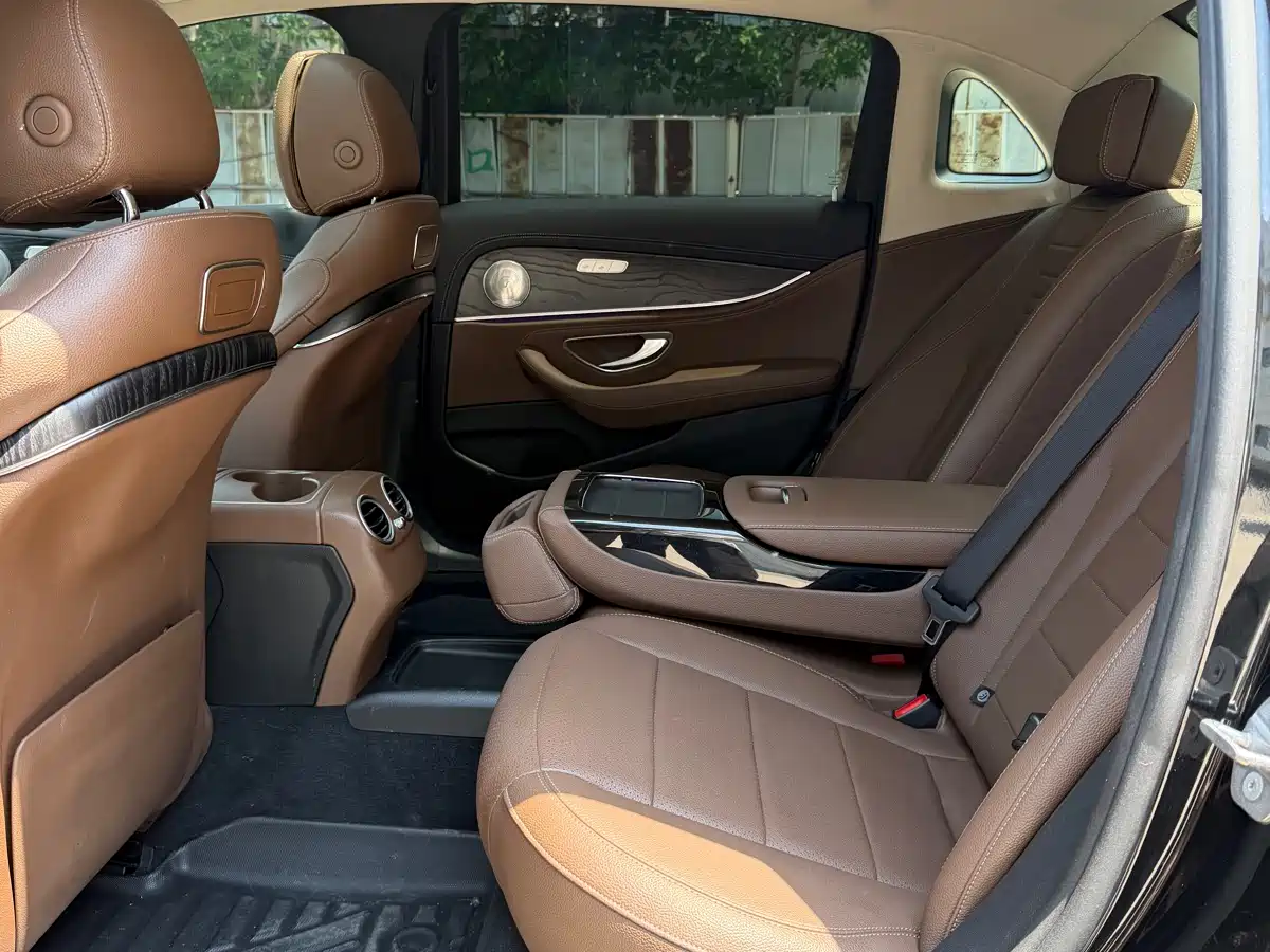 Mercedes-Benz E-Class 2017 E 200 L 4MATIC фото 12