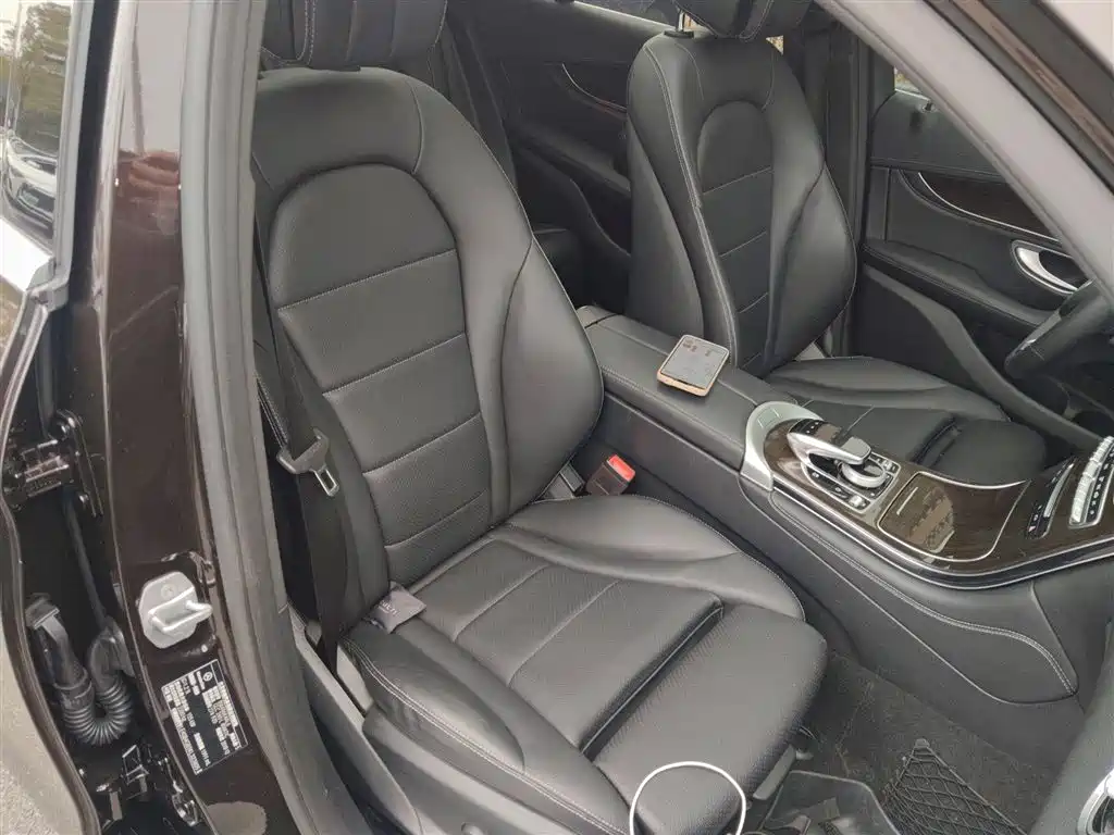 Mercedes-Benz GLC 2019 GLC 260 L 4MATIC Dynamic фото 4