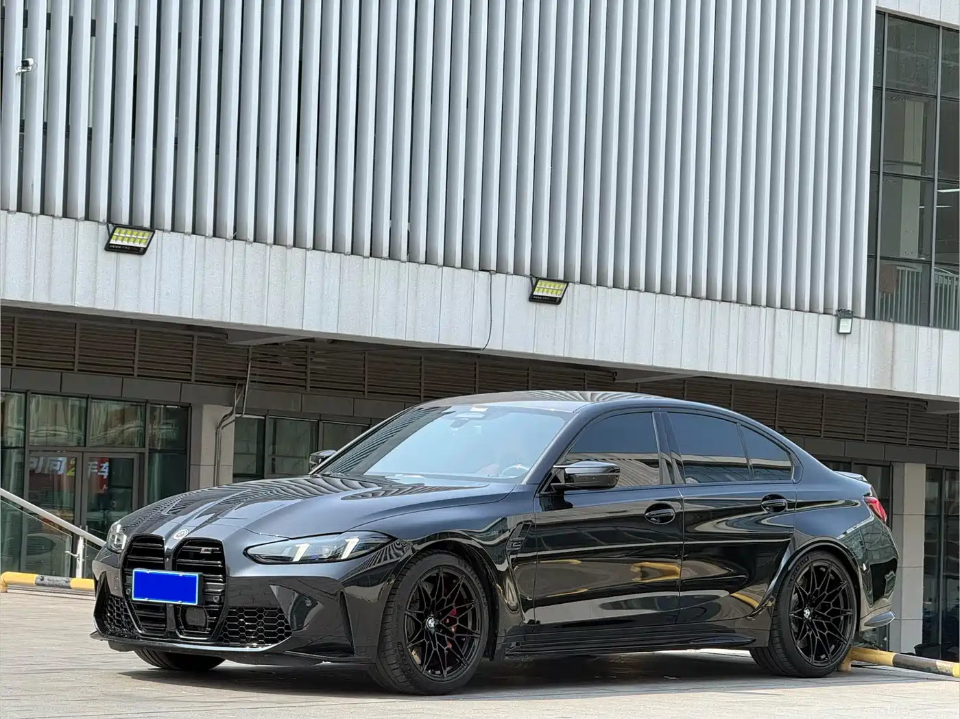 BMW M3 2024 M3 Sedan M xDrive Competition фото 3