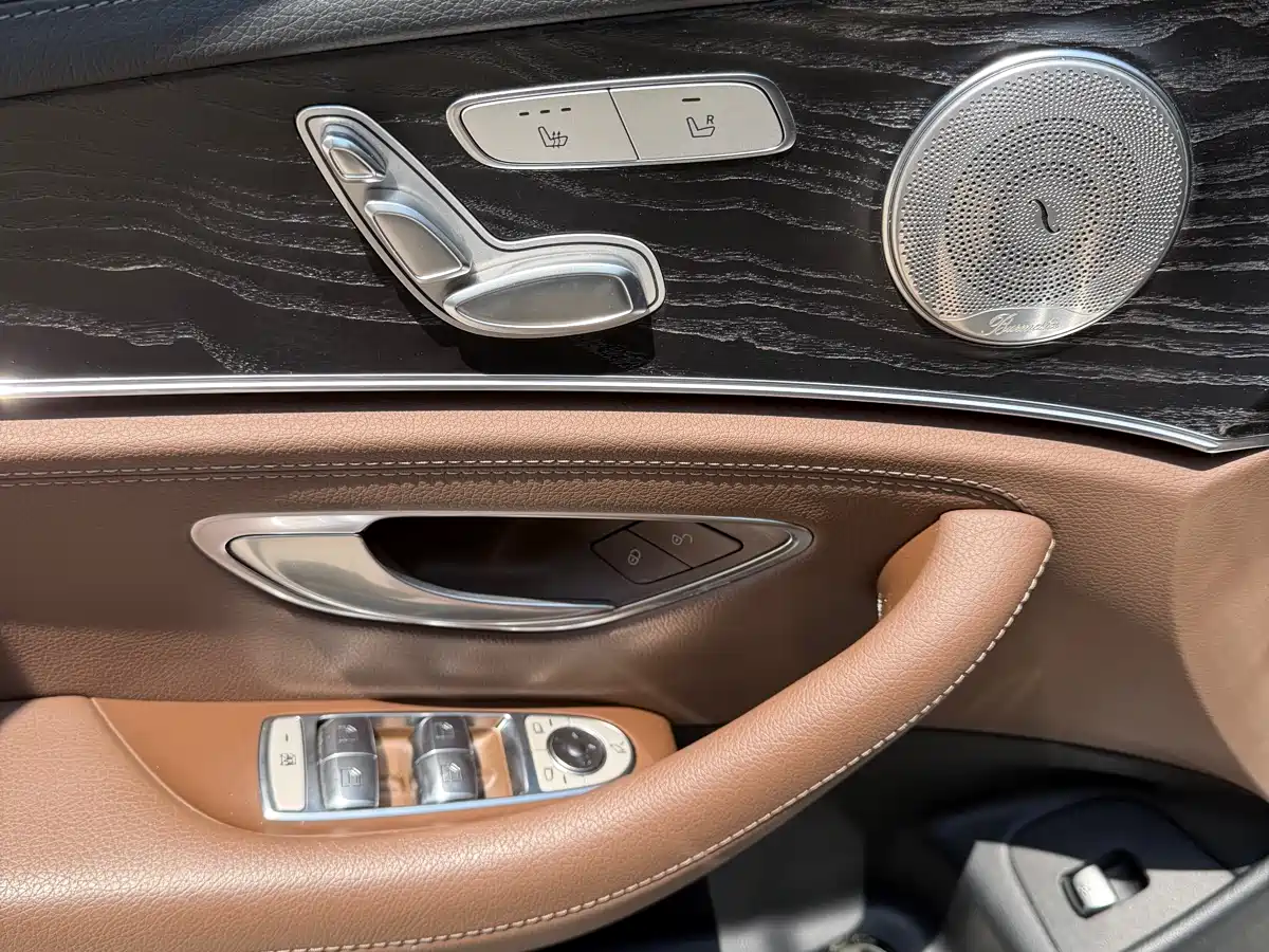 Mercedes-Benz E-Class 2017 E 200 L 4MATIC фото 14