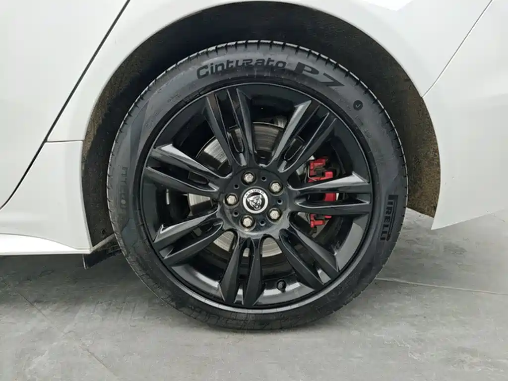Jaguar XEL 2025 2025 2.0T 250PS R-DYNAMIC 90th Anniversary Edition