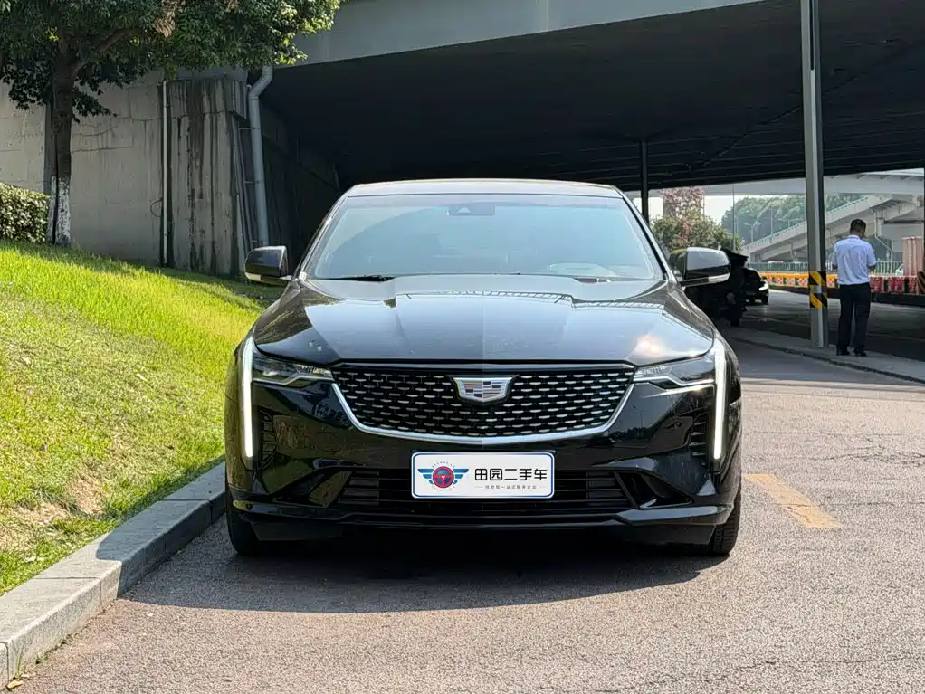 Cadillac CT4 2022 2022 28T Luxury Model