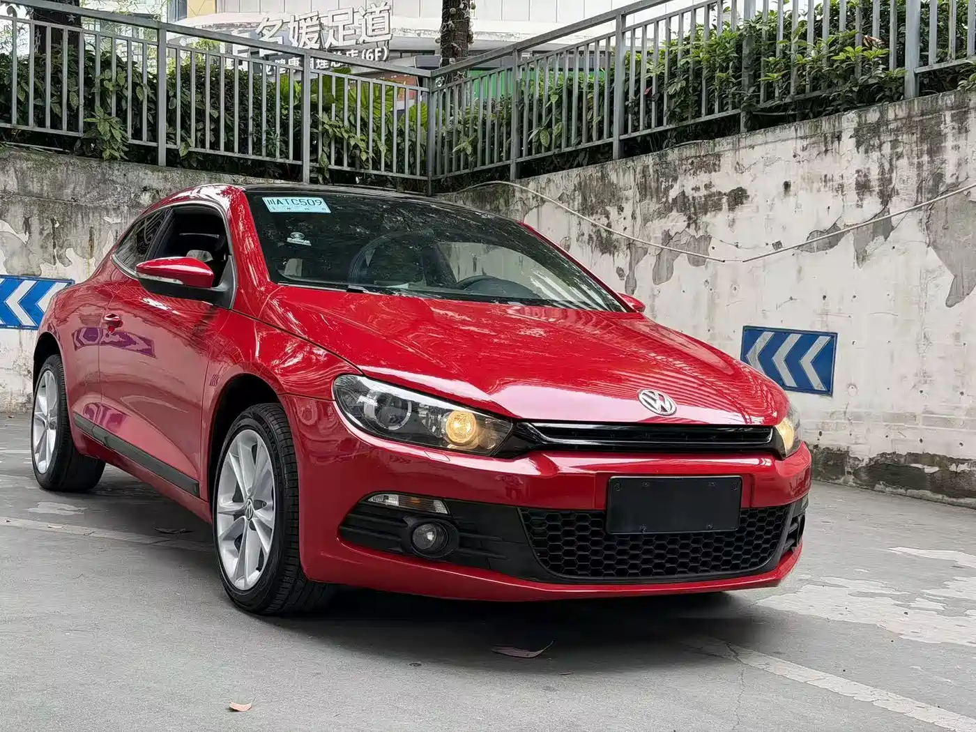 Volkswagen Scirocco 2010 2.0TSI Sport Edition фото 3