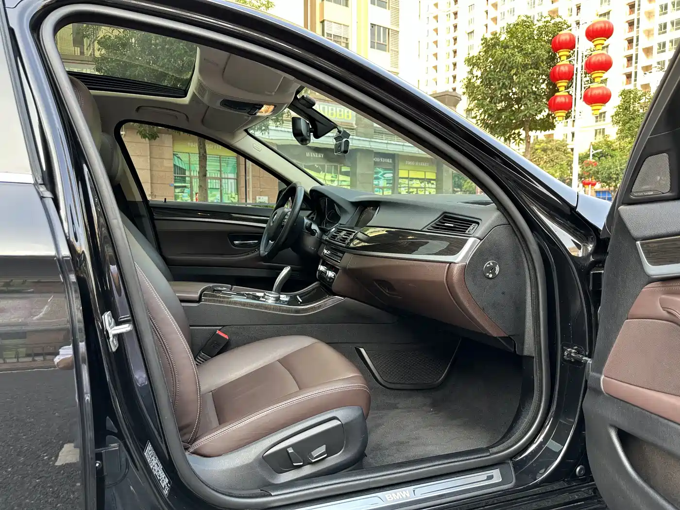 BMW 5 Series 2017 525Li Luxury Design Package фото 12