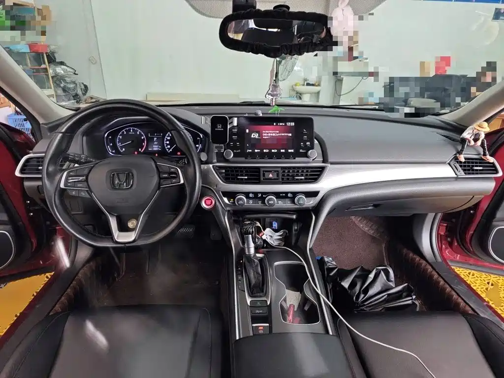 Фото 5 - Honda Accord