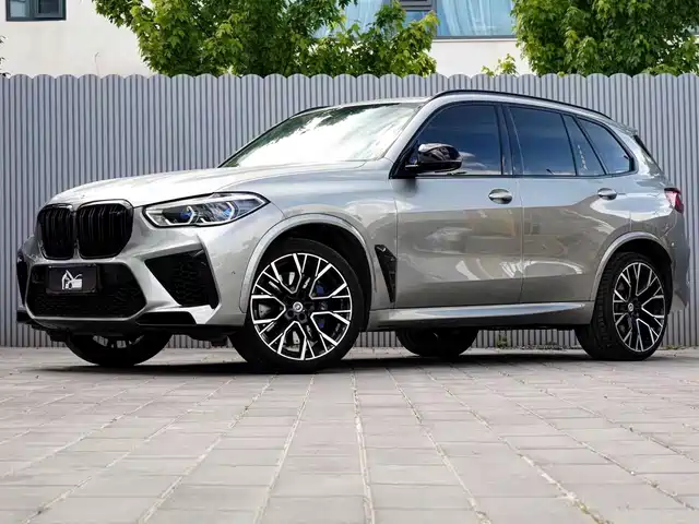 BMW X5M