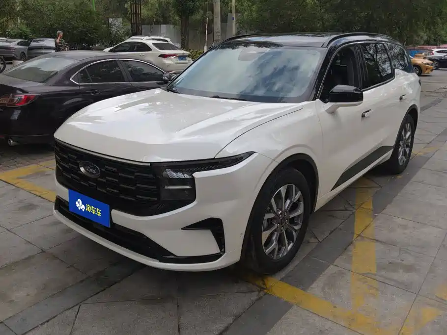 Фото 1 - Ford Edge