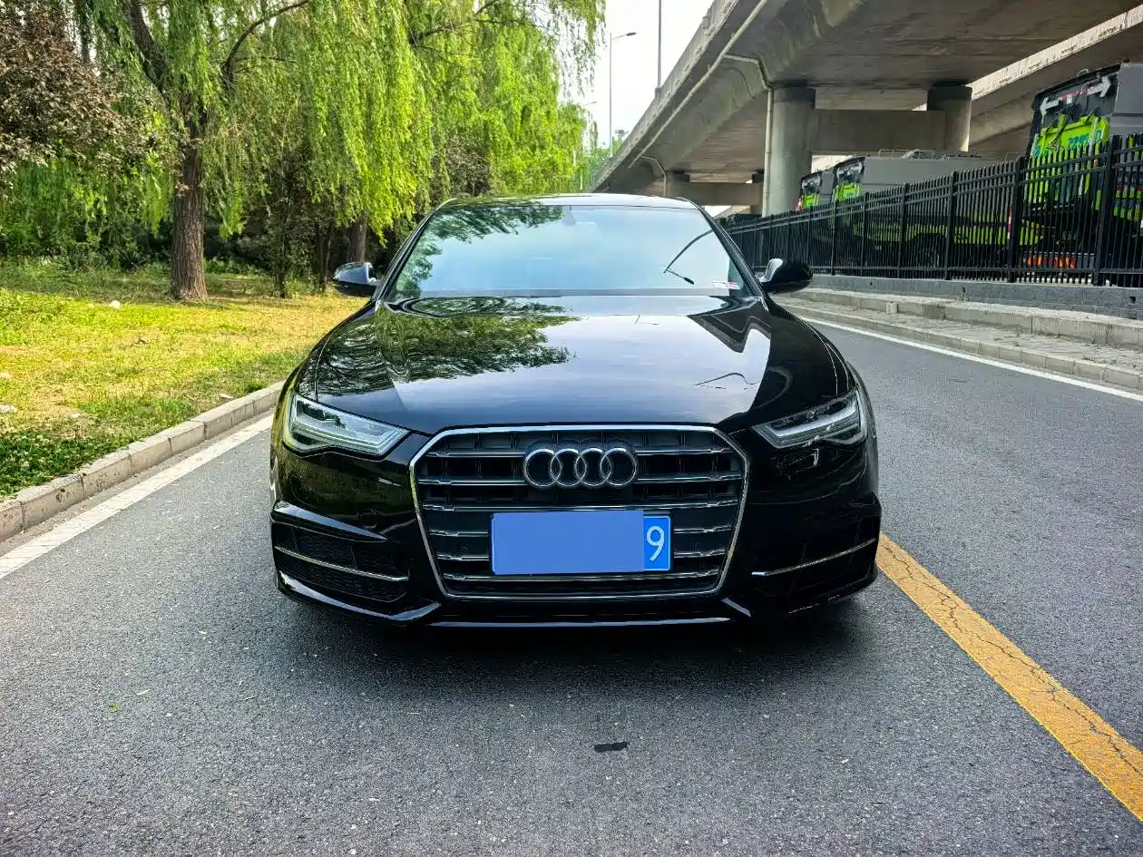 Audi A6L 2018 30th Anniversary 35 TFSI Fashion фото 2