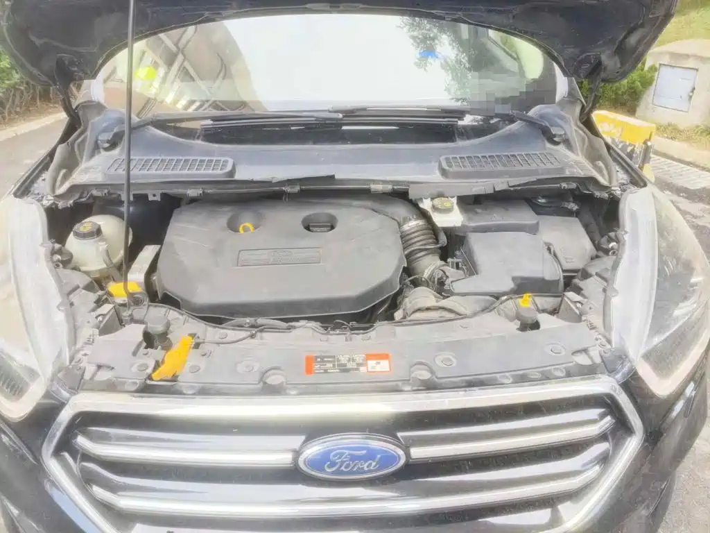 Фото 9 - Ford Kuga