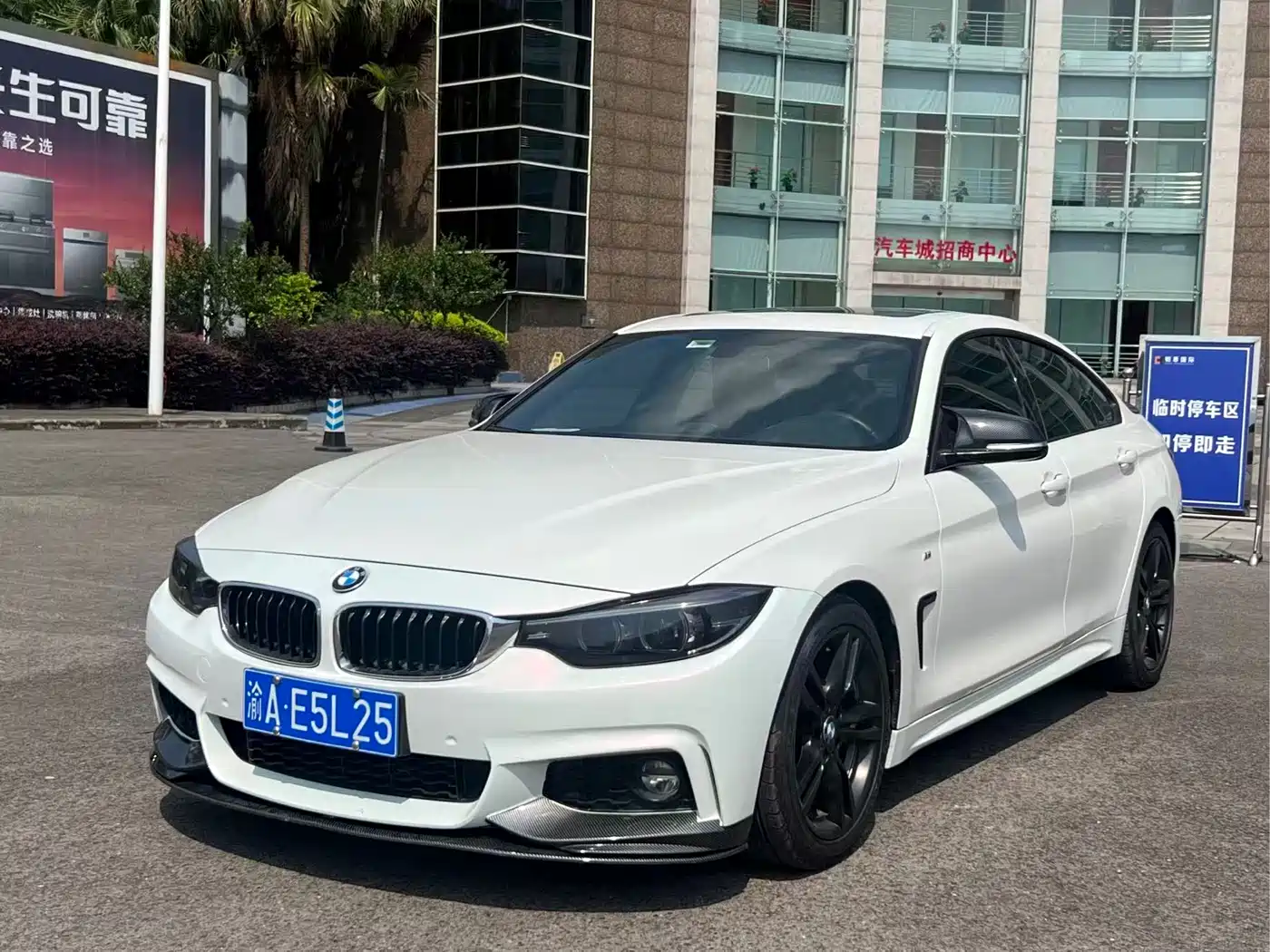 BMW 4 Series 2017 425i Gran Coupe Leading M Sport Package фото 4