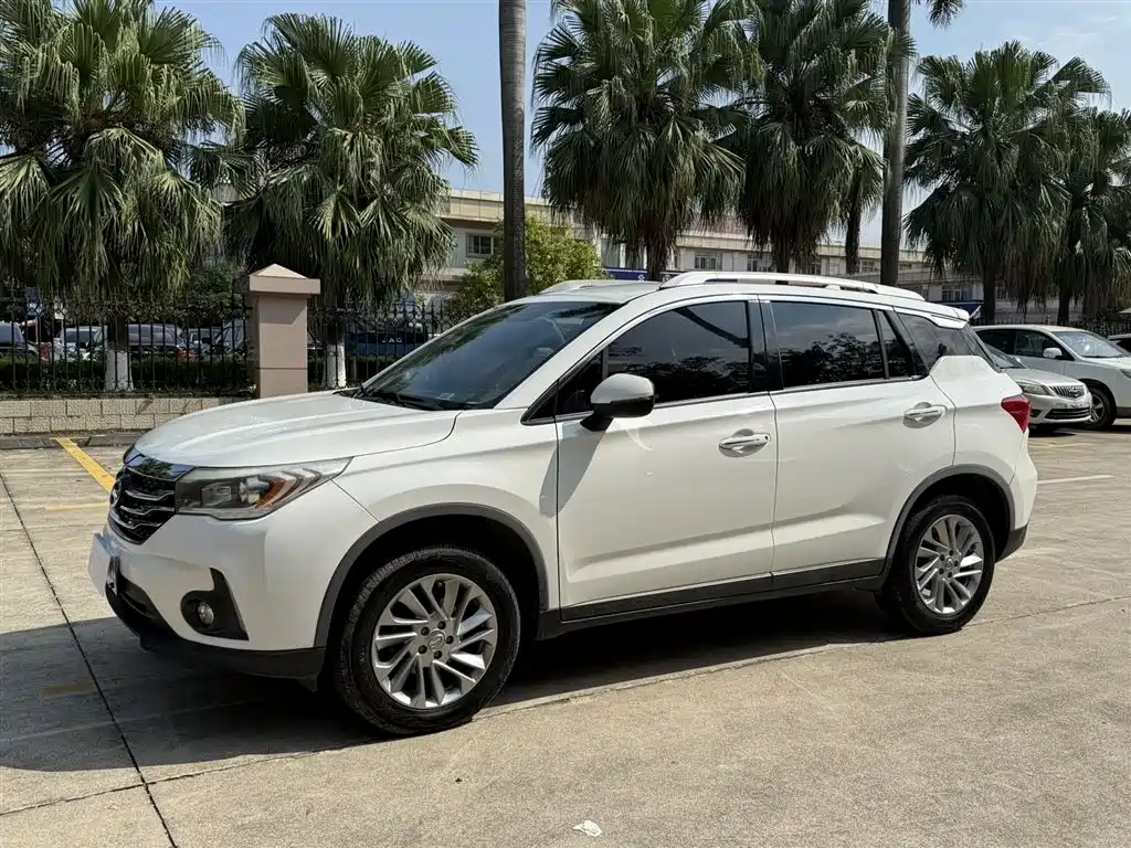 GAC Trumpchi Trumpchi GS4 2017 200T G-DCT 2WD Comfort