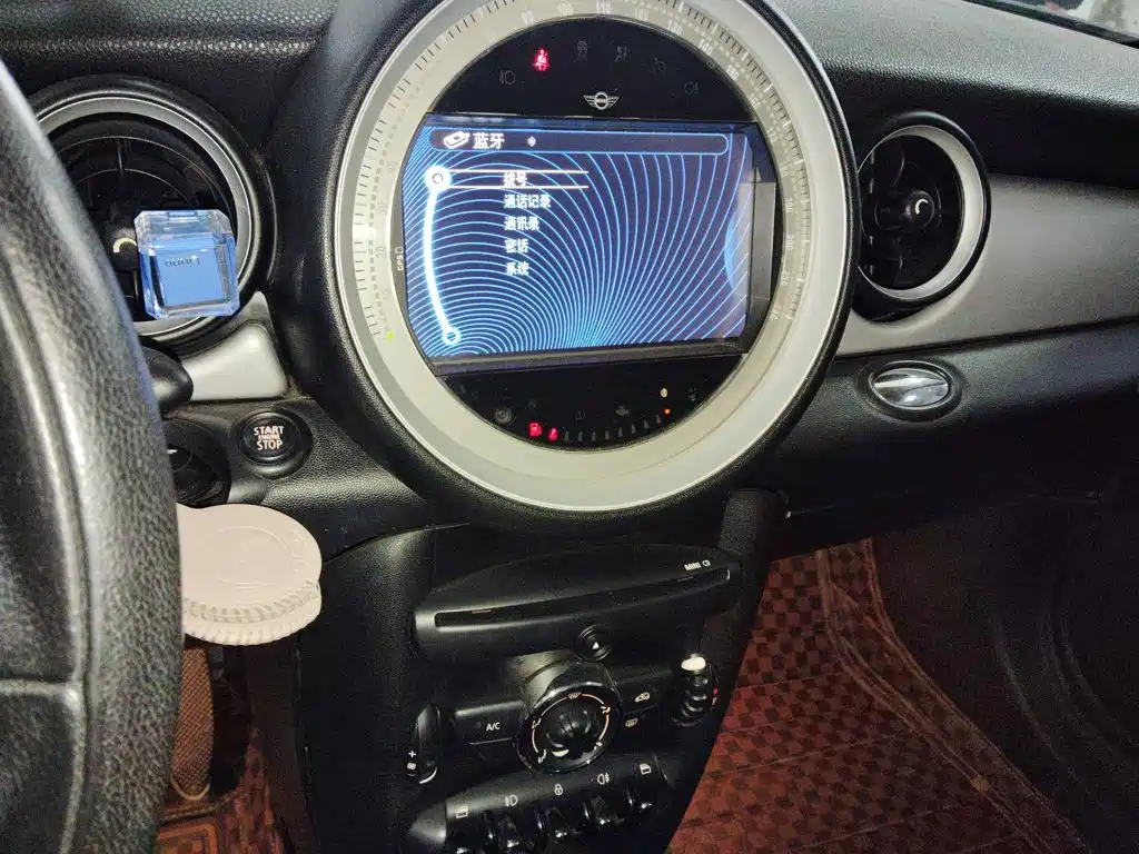 MINI CLUBMAN 2014 2011 1.6L ONE