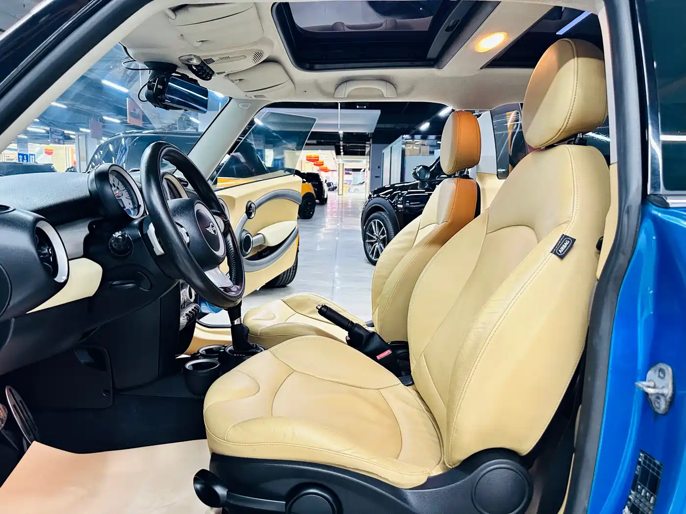 Фото 22 - MINI CLUBMAN