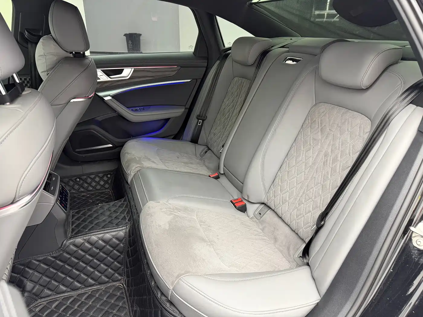 Audi A6L 2023 Facelift 45 TFSI quattro Exclusive Dynamic фото 12