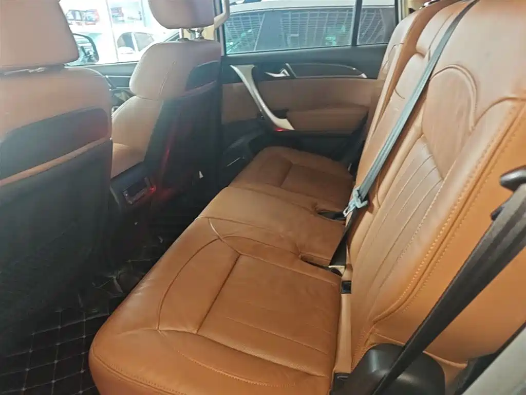 Haval H9 2015 2.0T 4WD Luxury 7-Seater фото 17