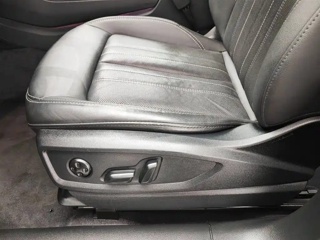 Audi Q5L 2022 Facelift 45T Luxury Elegance фото 20