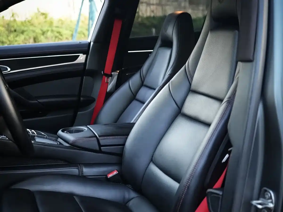 Porsche Panamera 2010 Model Panamera 4S 4.8L фото 10